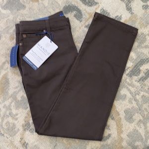NWT Bandolino Mandie Brown Jeans - Size 8P